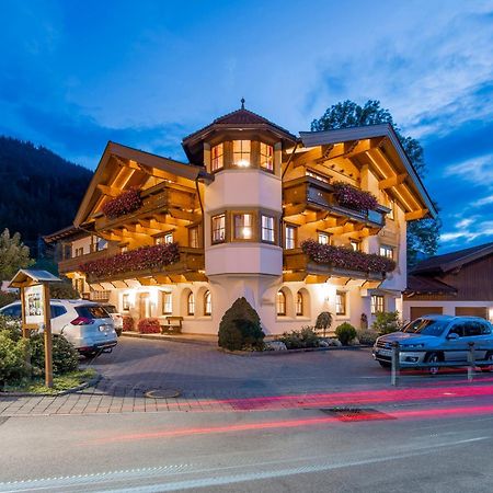 Gaestehaus Brantlhof Zimmer Und Ferienwohnungen In Going Am Wilden Kaiser מראה חיצוני תמונה
