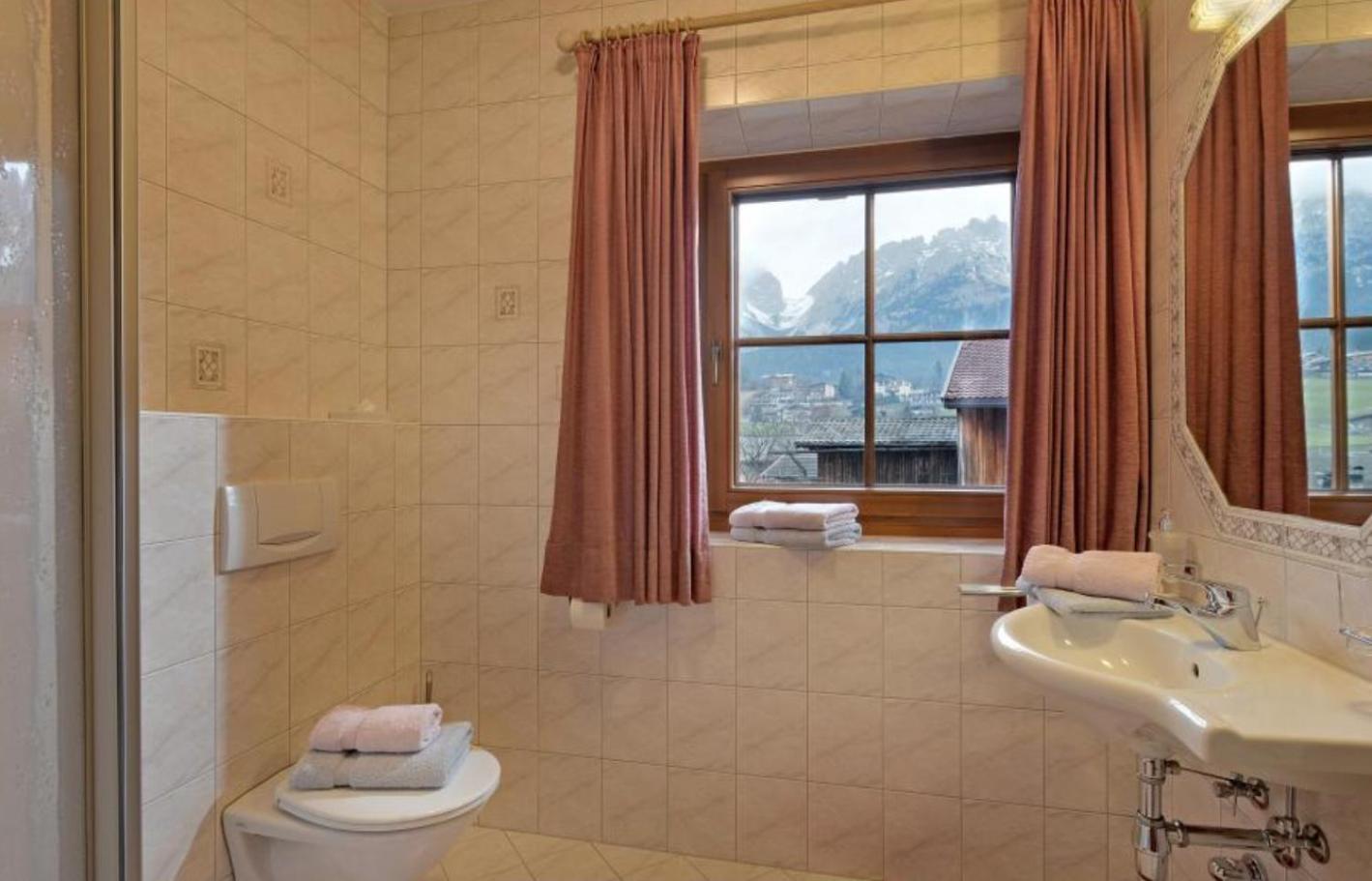 Gaestehaus Brantlhof Zimmer Und Ferienwohnungen In Going Am Wilden Kaiser חדר תמונה